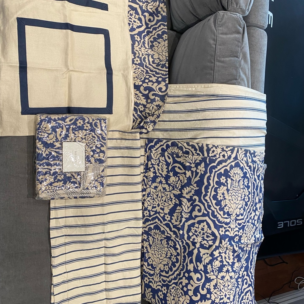 Vintage UNUSED Pottery Barn Full/Queen Duvet + 8 sham/pillow covers!!!
